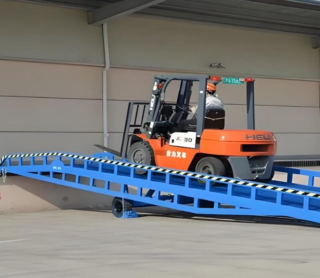 陕西移动式卸货平台（叉车用）